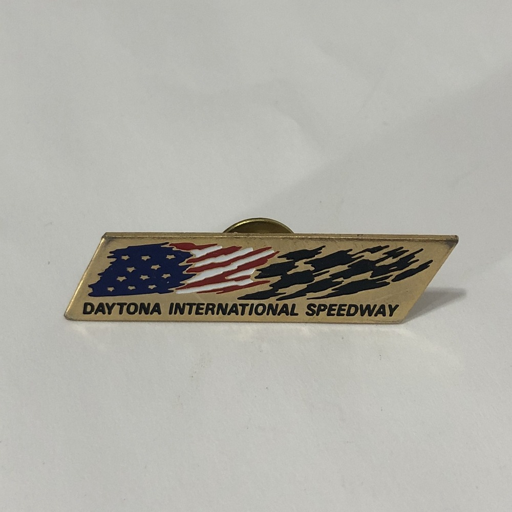 Daytona International Speedway American Flag Checkered Gold Tone Lapel Pin